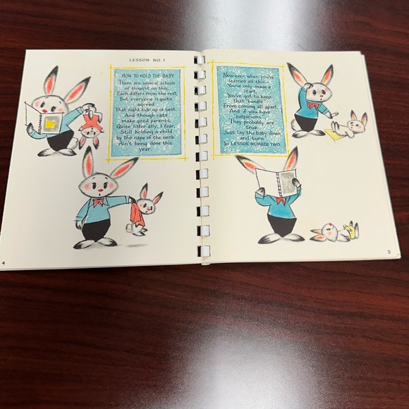 “How to Take Care of Baby” card booklet by Hallmark from 1950s - Picture 3 of 10